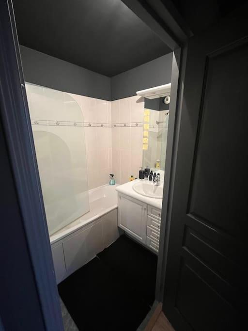 Appartement Cosy Le Chesnay Le Chesnay  Zewnętrze zdjęcie